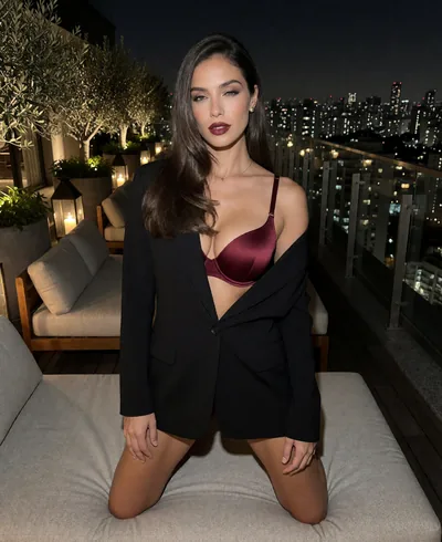 Vanessa, 25, de lingerie